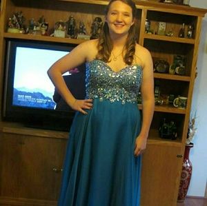 Prom dress